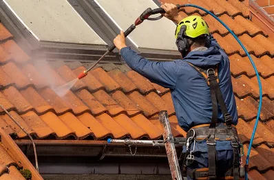 Démoussage et hydrofuge de toiture à Mun